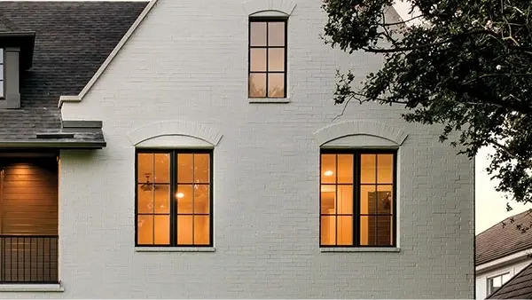 Casement or sliding window options in Saint-Philippe